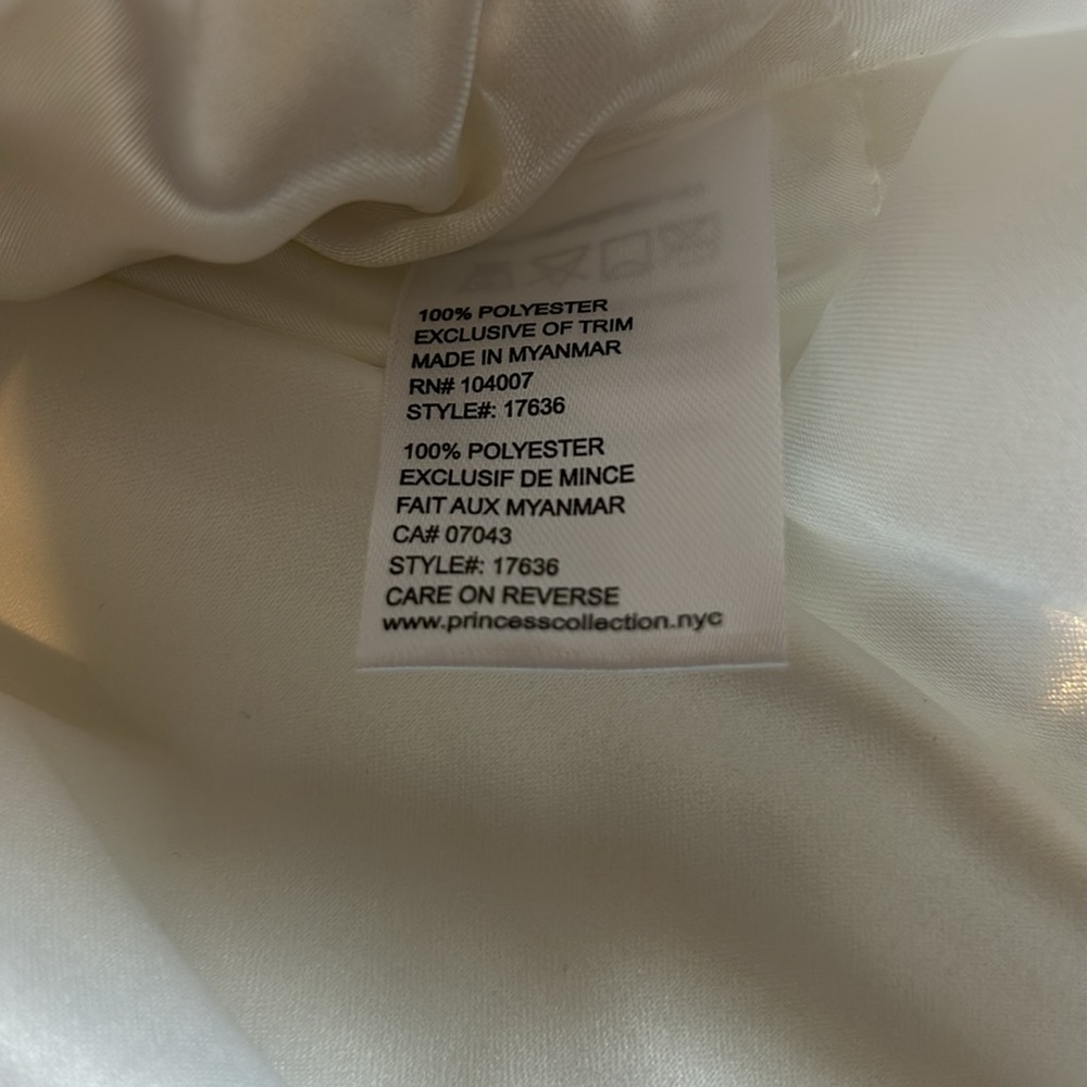 American princess, red, and white dress in new condition 12 months - Picture 12 of 12